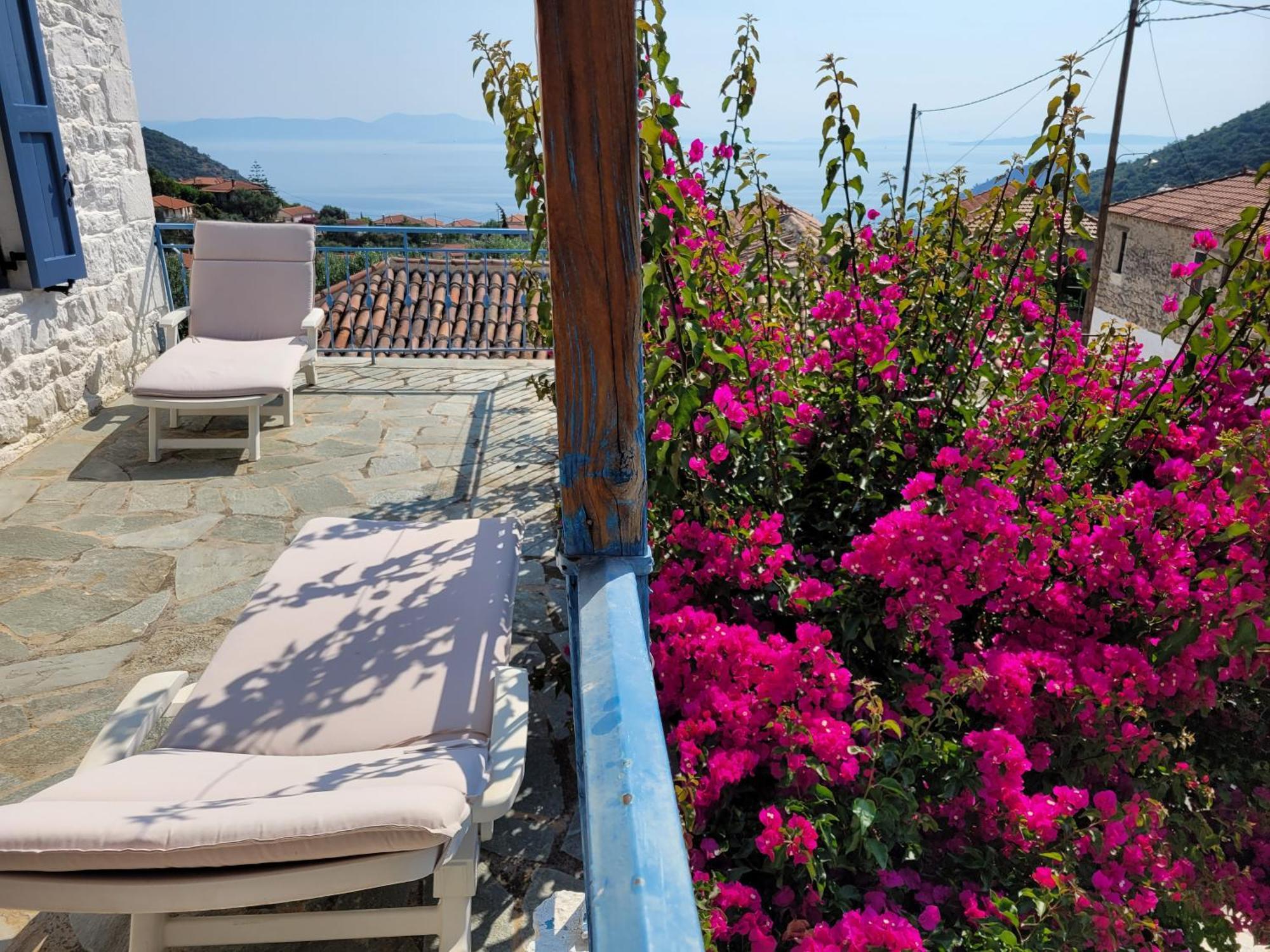 Lovely Traditionnal House With Sea View Тірос Екстер'єр фото