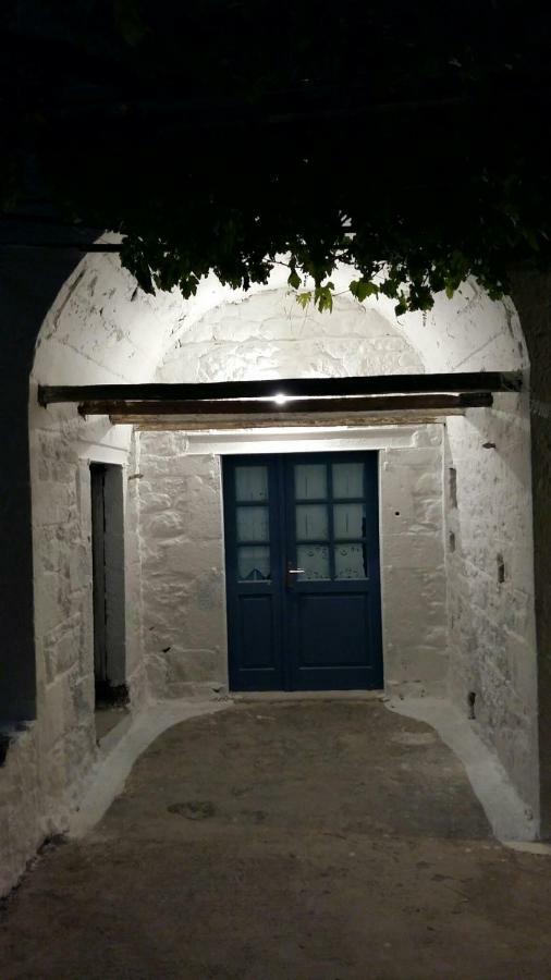 Lovely Traditionnal House With Sea View Тірос Екстер'єр фото